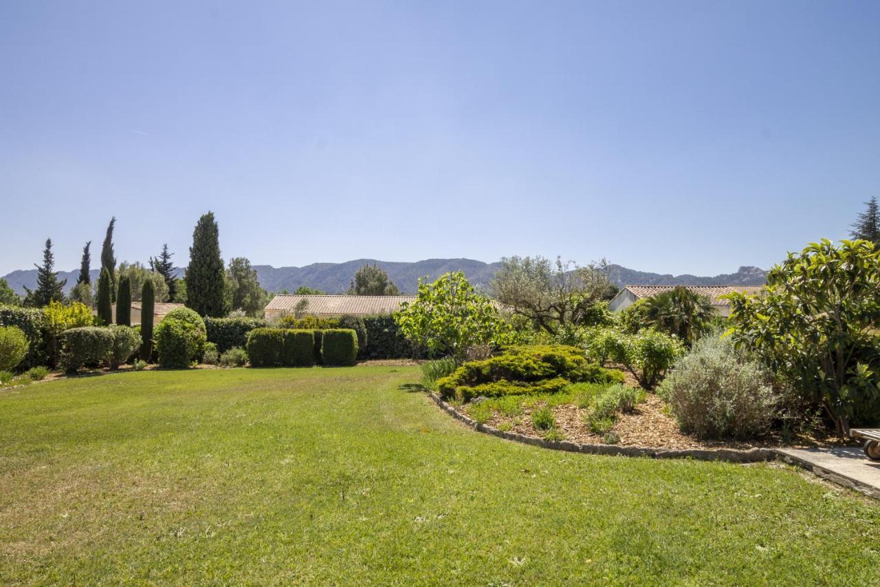 Le Mas Vue Alpilles Villa Saint-Rémy-de-Provence Exterior photo